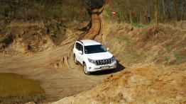 Toyota Land Cruiser 150 - W teren z komfortem