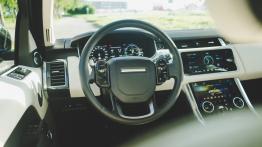 Range Rover Sport P400e – sprawdziliśmy, czy warto kupić Range'a z napędem hybrydowym