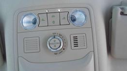 Skoda Superb Kombi 1.8TSI DSG - z delikatnym makijażem