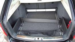 Skoda Superb Kombi 1.8TSI DSG - z delikatnym makijażem