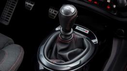 Nissan Juke NISMO - skrzynia biegów