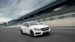 Mercedes Klasa A W176 Hatchback 5d AMG
