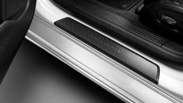 Volvo V40 Carbon z ciekawymi dodatkami