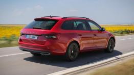 Odświeżona Skoda Superb z polskimi cenami