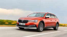 Odświeżona Skoda Superb z polskimi cenami