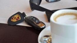 Porsche 911 Carrera S Cabrio - auto z zasadami