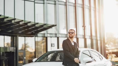 Twoja gwarancja właśnie wygasła? Sprawdzamy, jak nie zbankrutować na serwisie auta premium