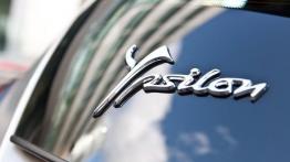 Chrysler Ypsilon - emblemat