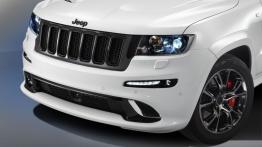 Jeep Grand Cherokee SRT8 Limited Edition - przód - inne ujęcie