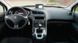 Peugeot 5008 2.0 HDi - trochę inny minivan