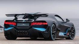 Bugatti Divo: Bestia, choć nieco inna niż Chiron