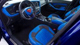 Kia Optima Hybrid Superman Edition - pełny panel przedni