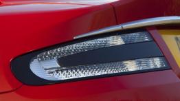 Aston Martin DBS Carbon Edition - lewy tylny reflektor - wyłączony