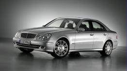 Mercedes Klasa E Sedan - widok z przodu