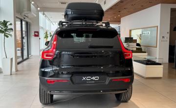 Volvo XC40 Crossover Facelifting 2.0 B4 197KM 2025 Plus Motyw: Black-Edition, zdjęcie 4