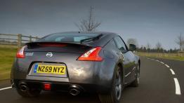 Nissan 370Z Black Edition - widok z tyłu