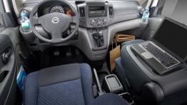 Nissan NV200 Van - pełny panel przedni