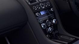 Aston Martin DBS Carbon Edition - konsola środkowa