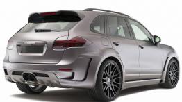 Porsche Cayenne Hamann - tył - reflektory włączone