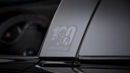 Chevrolet Corvette Centennial Edition - emblemat boczny