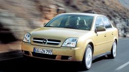 Opel Vectra C Sedan - widok z przodu