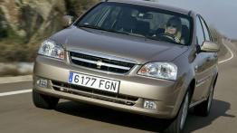 Chevrolet Nubira Sedan - widok z przodu
