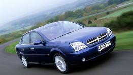 Opel Vectra C Sedan - widok z przodu