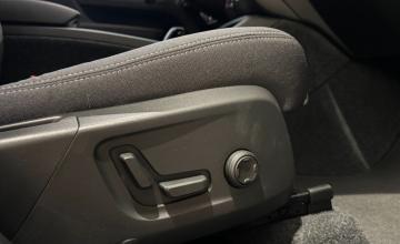Volvo XC40 Crossover Facelifting 2.0 B4 197KM 2025 Plus Motyw: Black-Edition, zdjęcie 10