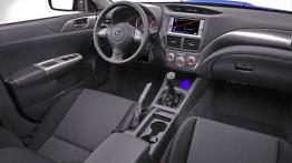 Subaru Impreza 2007 Sedan - pełny panel przedni