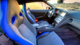 Nissan GT-R Track Edition - widok ogólny wnętrza z przodu