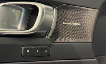 Volvo XC40 Crossover Facelifting 2.0 B4 197KM 2025 Plus Motyw: Black-Edition, zdjęcie 14