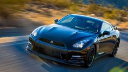 Nissan GT-R Track Edition - widok z przodu