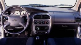 Chrysler Neon - pełny panel przedni