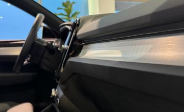 Volvo XC40 Crossover Facelifting 2.0 B4 197KM 2025 Plus Motyw: Black-Edition, zdjęcie 15