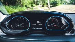 Peugeot 2008 - zielony gremlin