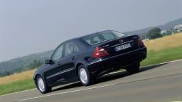 Mercedes Klasa E Sedan - widok z tyłu