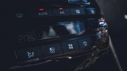 Peugeot 2008 - zielony gremlin