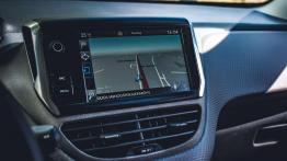 Peugeot 2008 - zielony gremlin