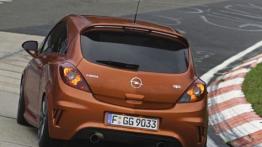 Opel Corsa OPC Nurburgring Edition - tył - reflektory włączone