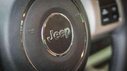 Jeep Compass 2.0 Limited - dobry kompan