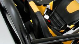Lotus 2eleven - fotel pasażera, widok z przodu