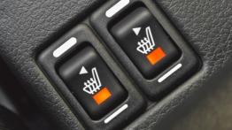 Subaru Impreza WRX Special Edition - sterowanie podgrzewaniem foteli