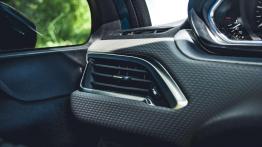 Peugeot 2008 - zielony gremlin