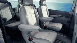 Mercedes Viano - tylna kanapa