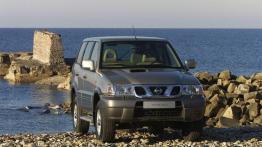 Nissan Terrano - widok z przodu