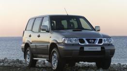 Nissan Terrano - widok z przodu