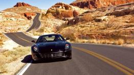 Ferrari 599 GTB Fiorano - widok z przodu