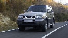 Nissan Terrano - widok z przodu