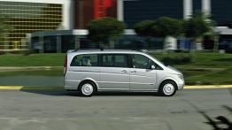 Mercedes Viano - prawy bok