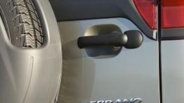 Nissan Terrano - widok z tyłu